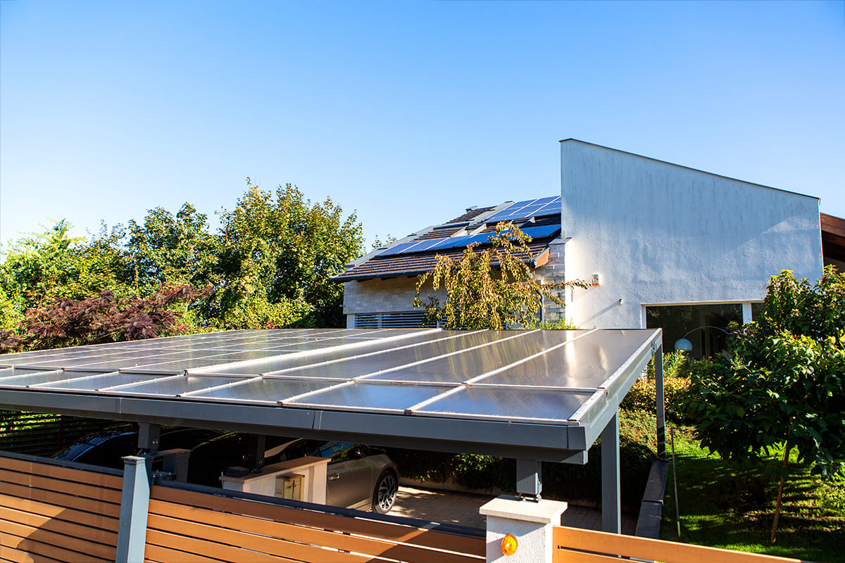 Deluxe kocsibeálló modern, egyedi kivitelben, okos extrákkal