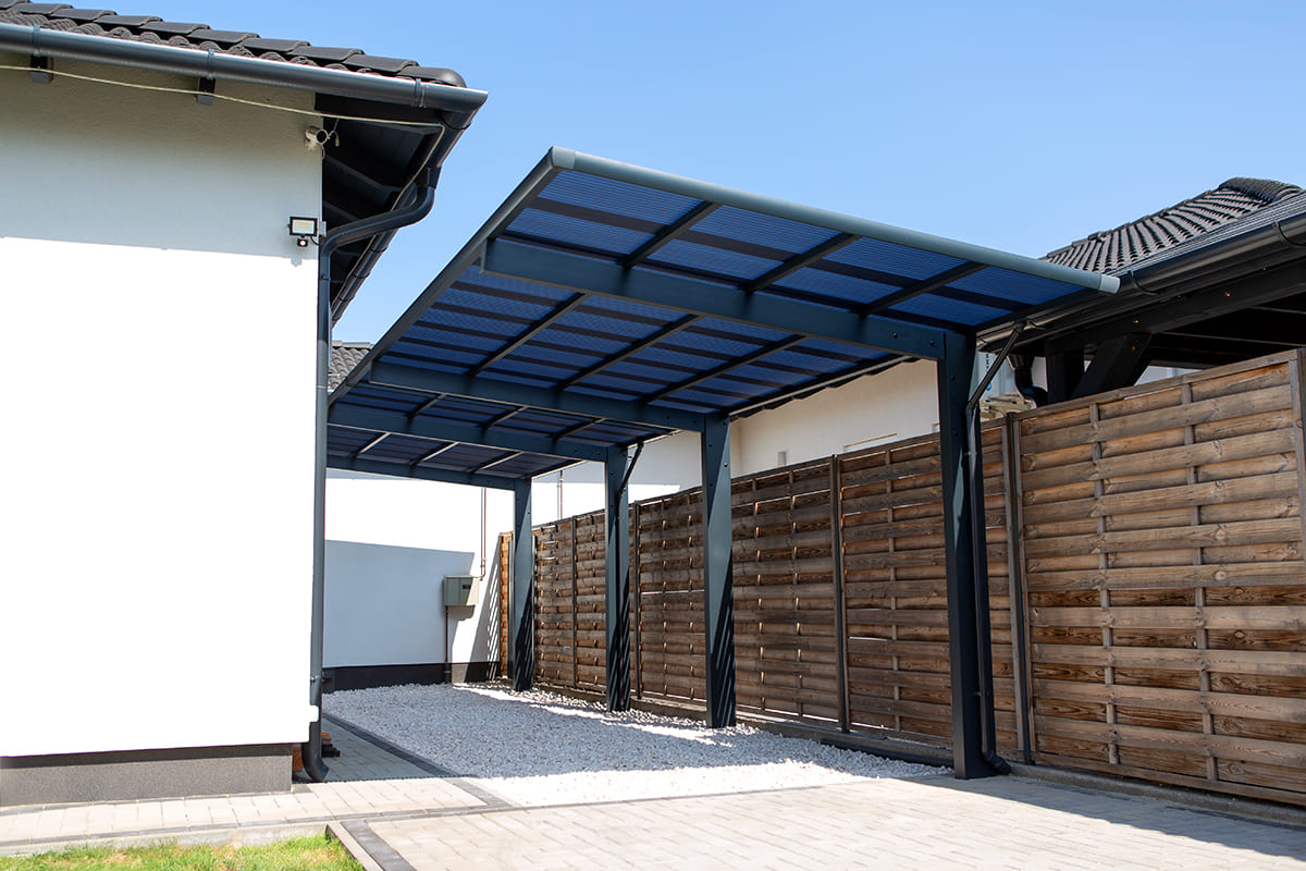 Ximax kocsibeálló ötletek, előregyártott kocsibeálló, dupla kocsibeálló, alumínium vázzal és polikarbonát tetővel