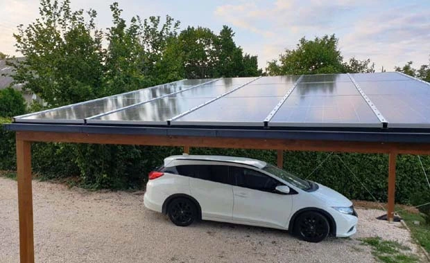 Napelemes autóbeálló Napelemes autóbeállók