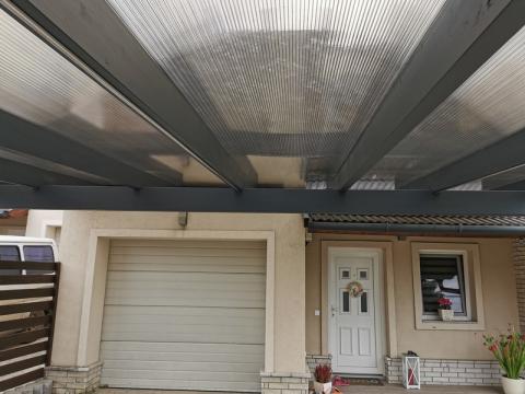 Ragasztott fa, polikarbonát fedésű kocsibeálló 06