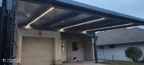 Ragasztott fa, polikarbonát fedésű kocsibeálló, LED csík világítással 09