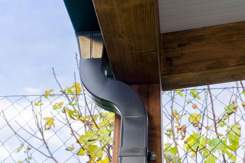 ragasztott fa kocsibeálló polikarbonát és szendvicspanel fedéssel_10