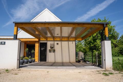 Ragasztott fa kocsibeálló polikarbonát fedéssel_Deluxe_Building_8