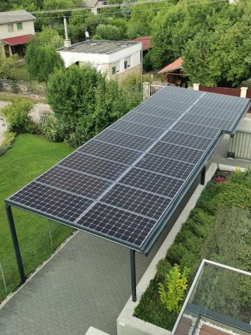 Napelem fedésű autóbeálló vasszerkezettel Napelem fedésű autóbeálló vasszerkezettel