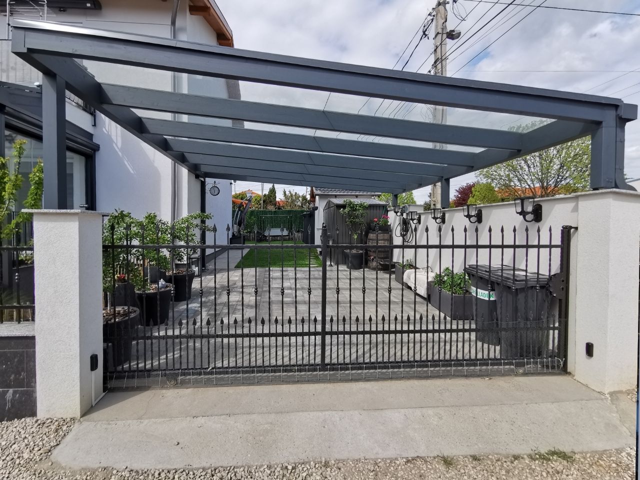 uveg fedes kocsibeallo deluxe building