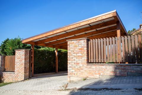 Napelemmel fedett, dupla kocsibeálló 02